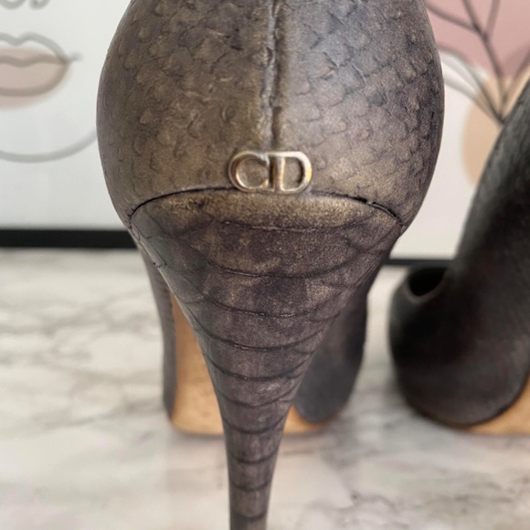 Christian Dior Miss Dior Snakeskin Grey Python Embossed Stiletto Pumps 40 / 10 - Picture 9 of 14